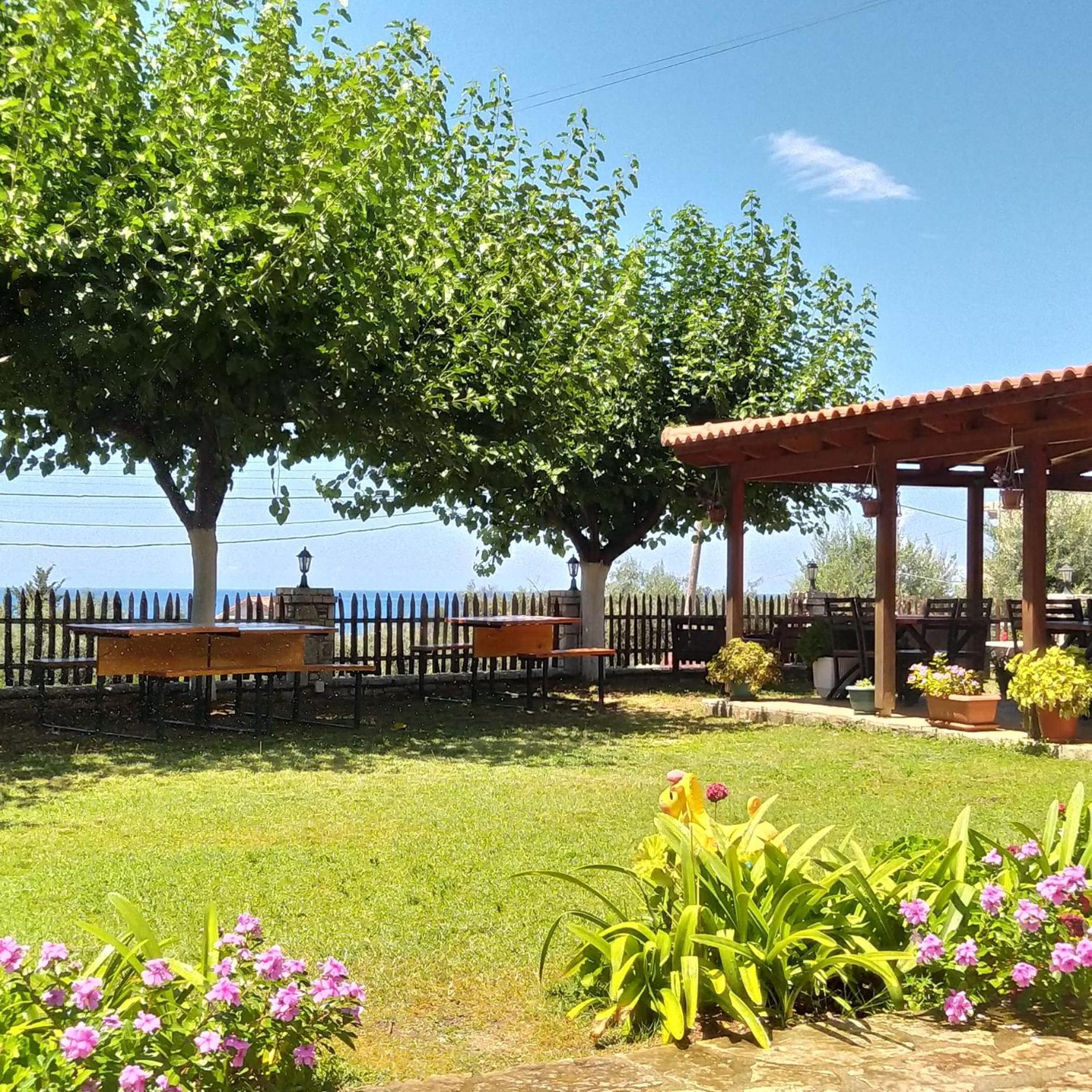 Agrotourism Himara Hotell Exteriör bild