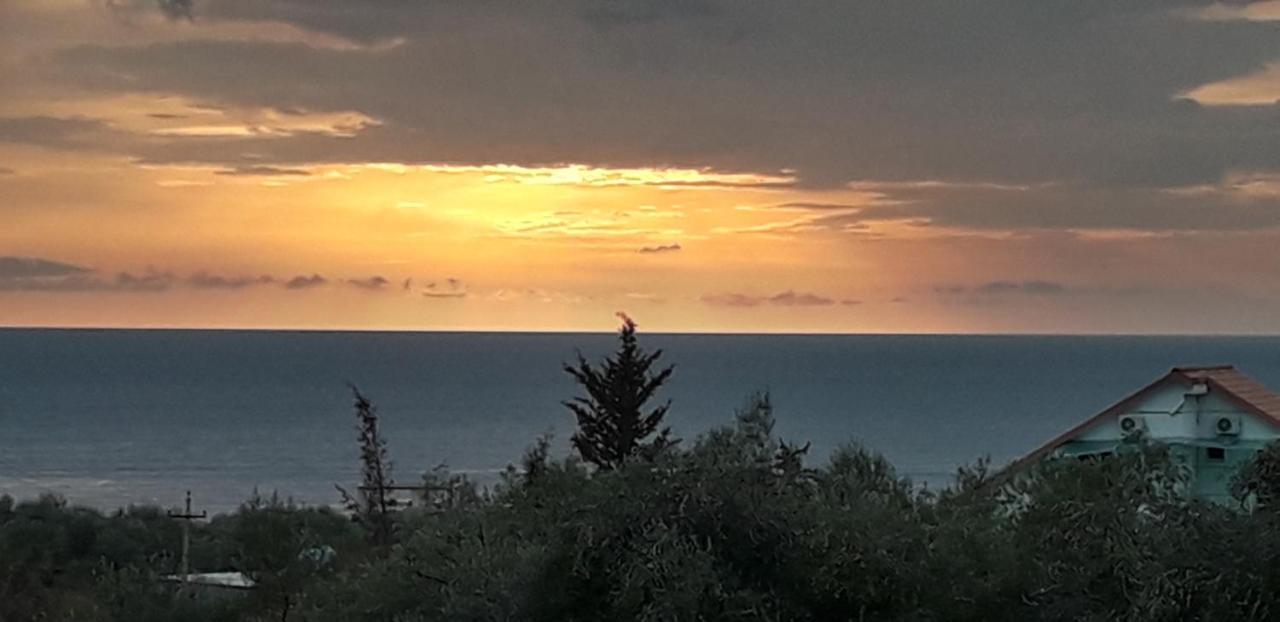 Agrotourism Himara Hotell Exteriör bild